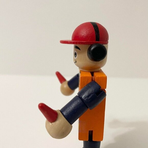 Turkish Airlines Small Wooden Toy Plane Coordinator Moveable Arms and Legs - Picture 5 of 16